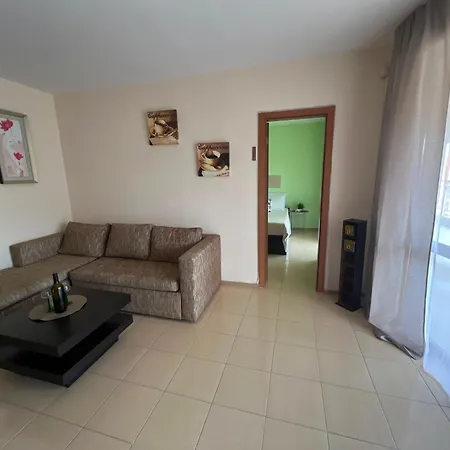 Sunny View Retreat At Sunny Cozy With Sunlit Balcony Appartement *