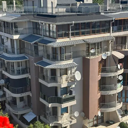 Sunny View Retreat At Sunny Cozy With Sunlit Balcony * Slantchev Briag